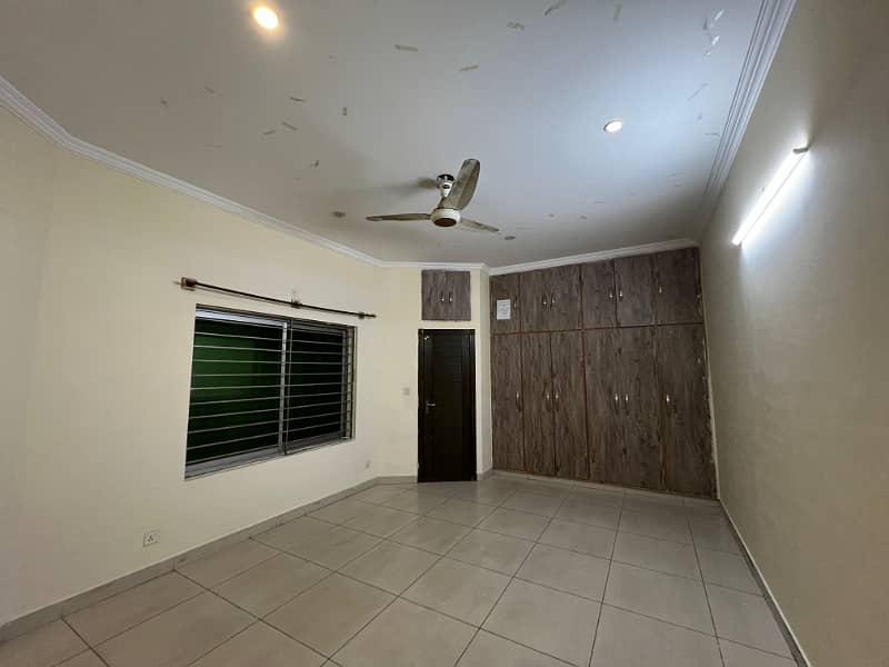 14 Marla house available for Rent in G-13/3 COMMERCIAL/RESIDENIAL 6