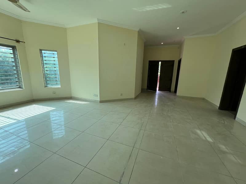 14 Marla house available for Rent in G-13/3 COMMERCIAL/RESIDENIAL 14