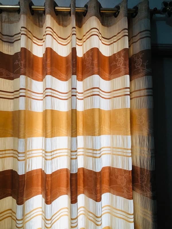 curtains avaliable in good condition 1