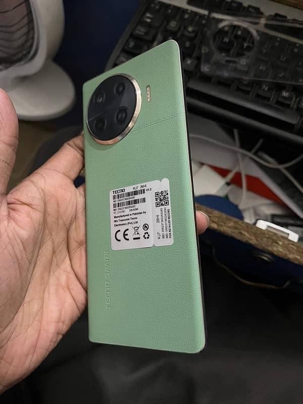 Tecno Spark 20Pro plus 4