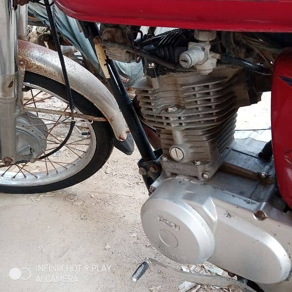 united 125 cc 4