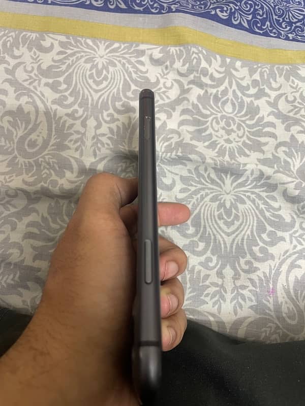 iphone 11 64GB Non pta 4