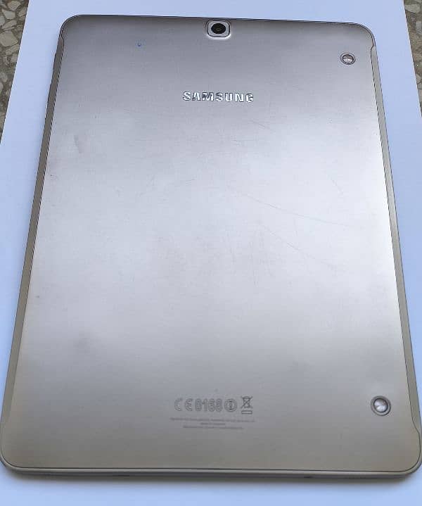 Single hand used Samsung Galaxy Tab S2 3