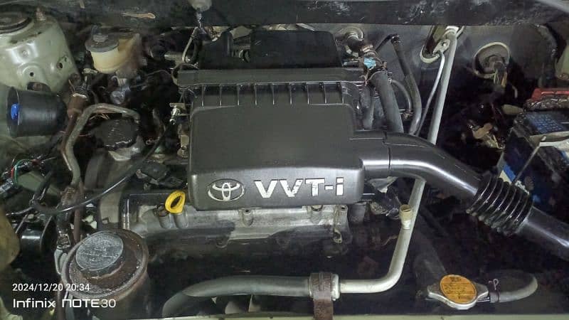 Toyota Vitz 2001 10