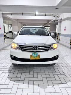 Toyota Fortuner V 2014