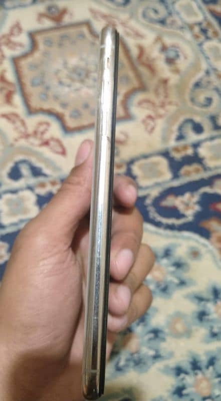 IPhone XS Max (Non PTA) 3