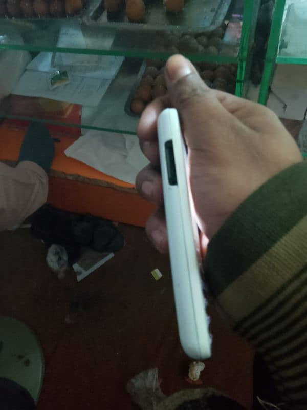 Nokia 206 acha phone hi 6