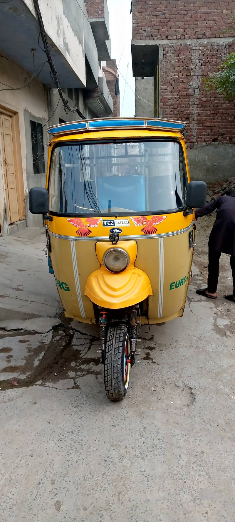 CNG Tez Raftar Auto Rikshaw 0