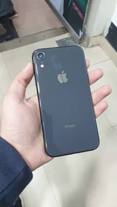 iPhone XR factory unlock