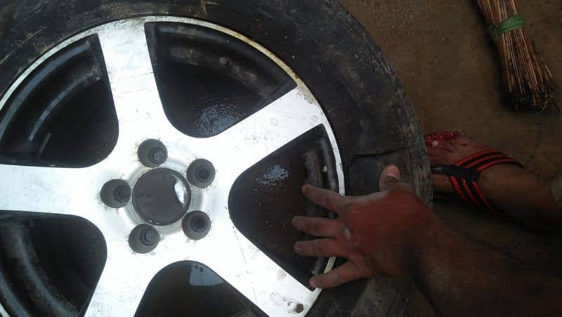 corolla tyres 0