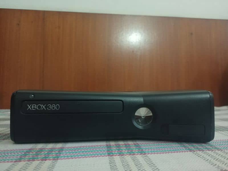 xbox 360 slim 1