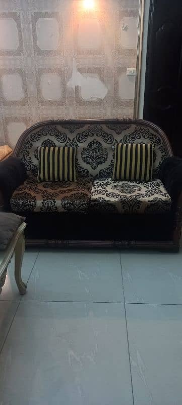 7 Seater set Sofa set with centre table 1