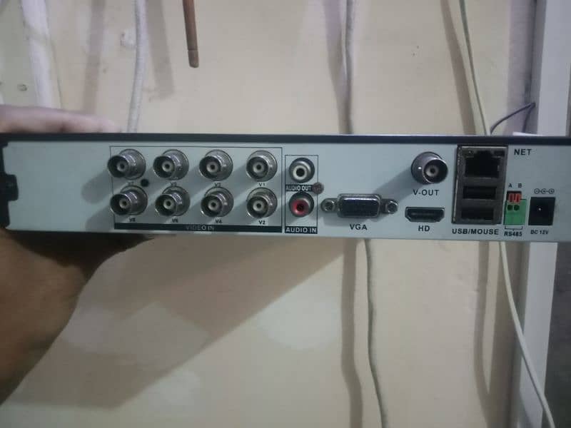 cctv cameras & Dvr 8 channel for sell 1