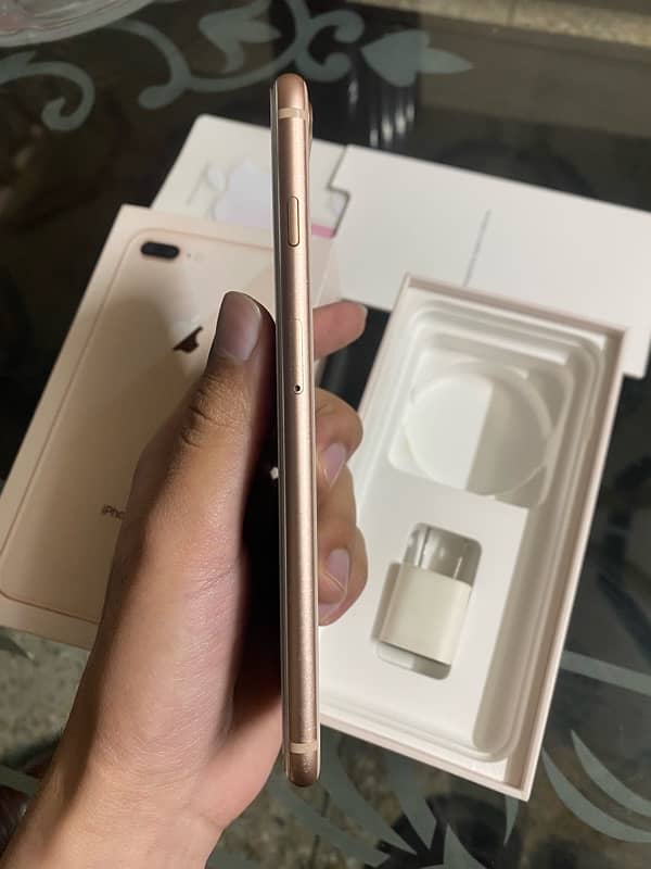 IPhone 8 plus  Factory Unlock With Box 5