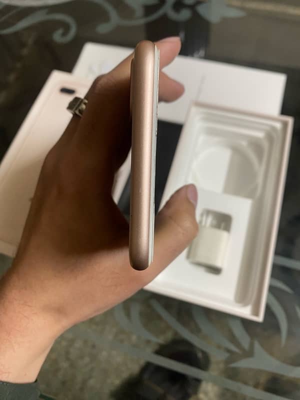 IPhone 8 plus  Factory Unlock With Box 6