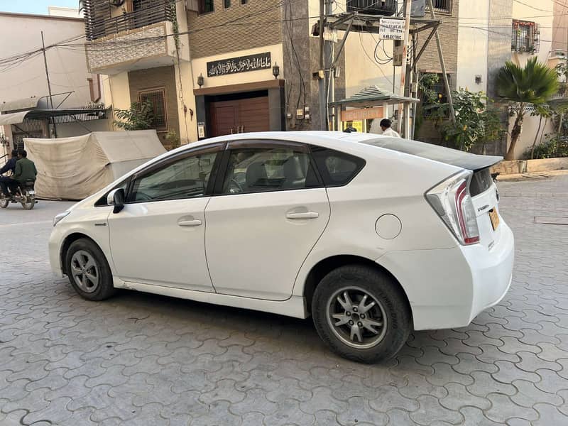 Toyota Prius 2012Reg2015 own enjine only 2pice tcp battery abs all ok 0