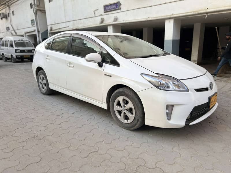 Toyota Prius 2012Reg2015 own enjine only 2pice tcp battery abs all ok 5