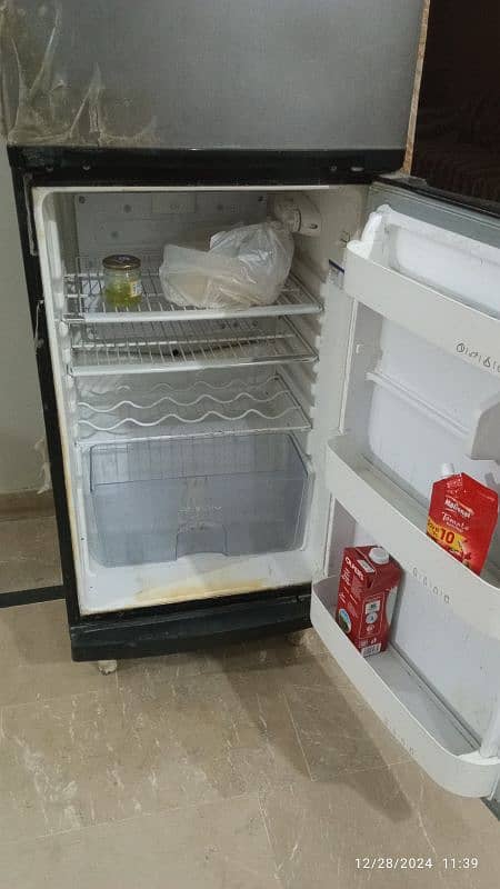 Orient Refrigerator 2