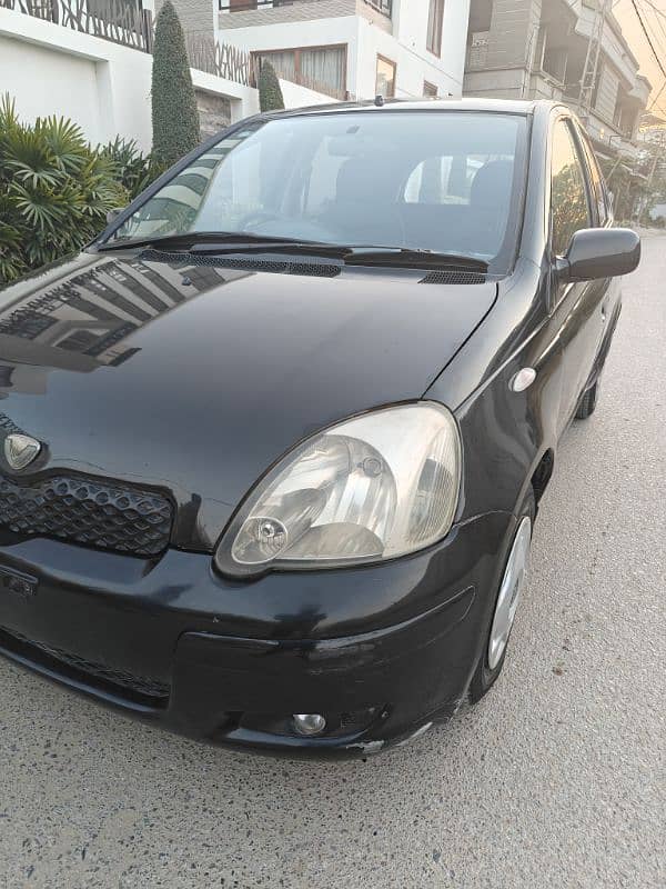 Toyota Vitz 2002 1