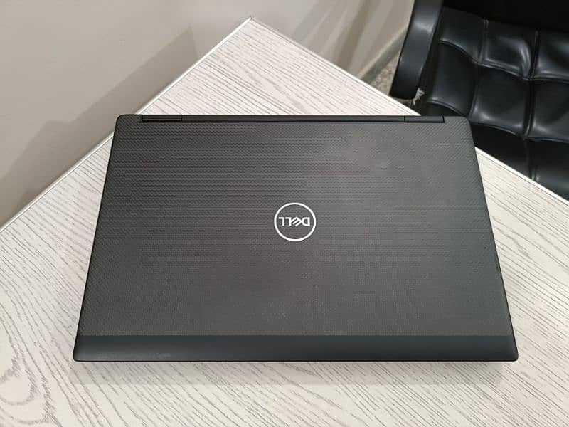 Dell precision 7530 core i7 8th gen hexacore 4gb Nvidia P2000 15.6 4k 0