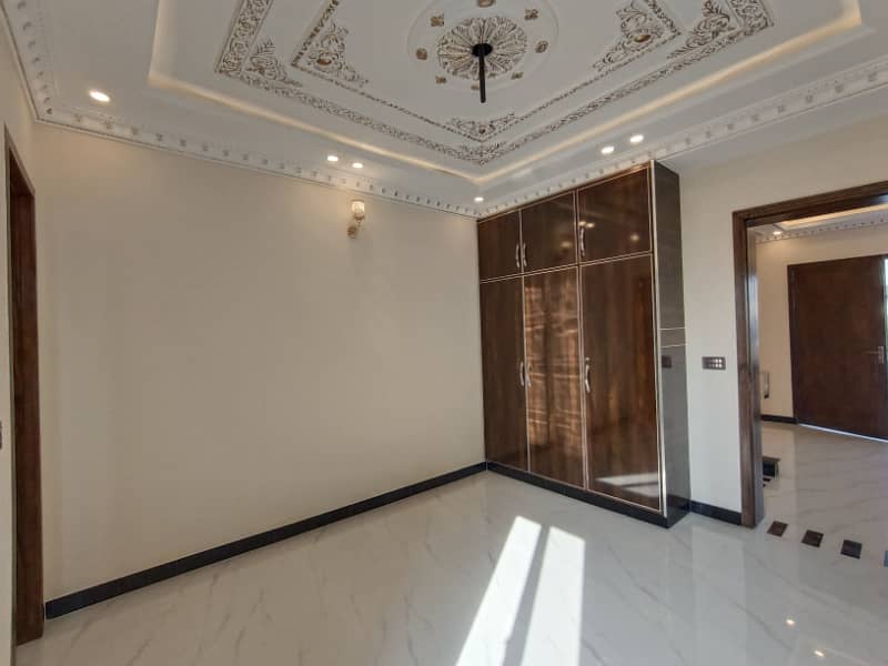 5 Marla Brand New Beautiful or Spanish House Solid Construction A+++ Gated Area Near Park Market And Mosque Near to Main Boulevard 42