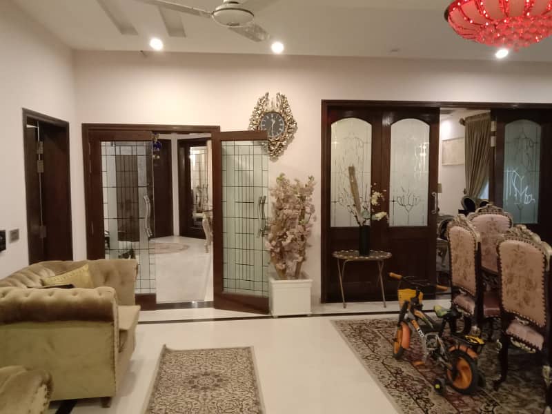 1 Kanal out Class Stylish House Prime Hot For Sale dha Phase3 9