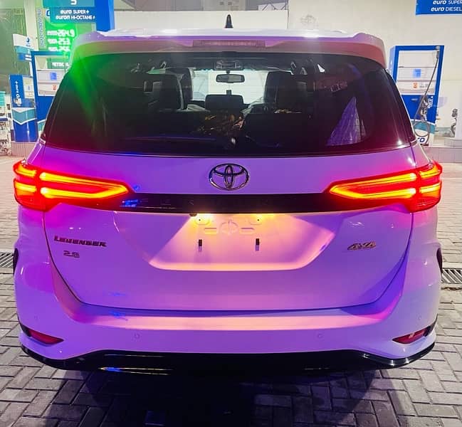 Toyota Fortuner Legender 2024 2