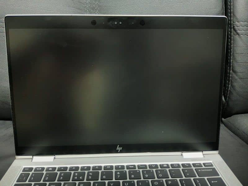 HP 1030 X360 Core i7-8th Generation 4