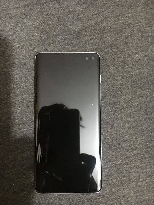 Samsung S10 plus with box  (exchange possible) 0