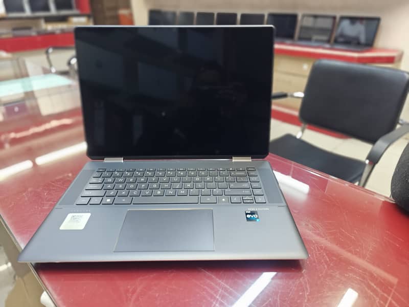 Hp Spectre x360 - TouchScreen (16”) 5