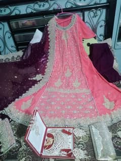 waleema  maxi new condition with jewelry