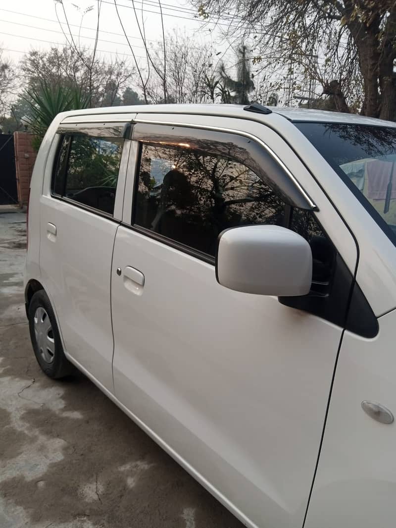 Suzuki Wagon R 2018 3