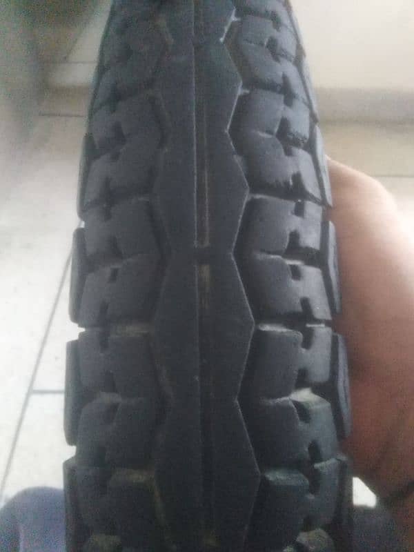 Honda 125 Tyre 2