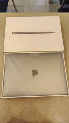 Apple MacBook Pro retina/macbook air 10/10 condition