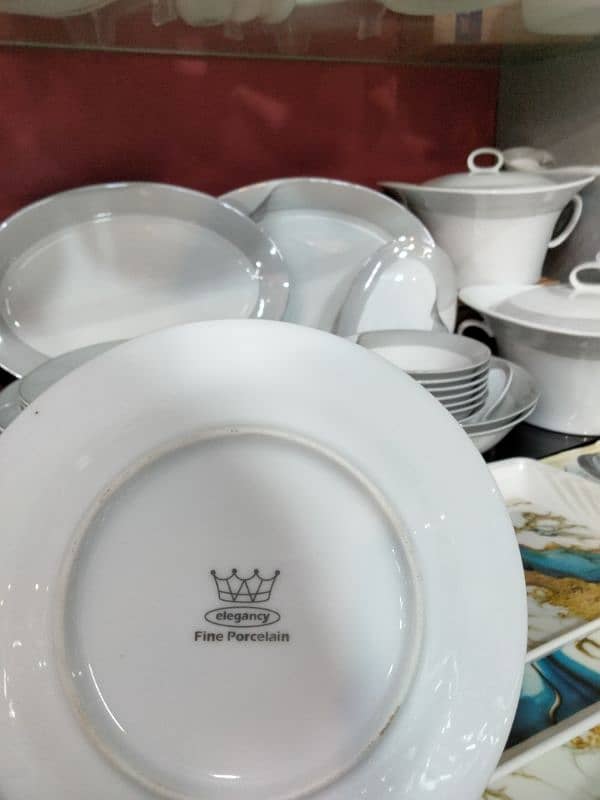 ELEGANCY FINE PORCELAIN DINNER SET 71PCS 1