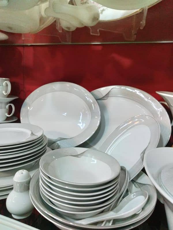 ELEGANCY FINE PORCELAIN DINNER SET 71PCS 4