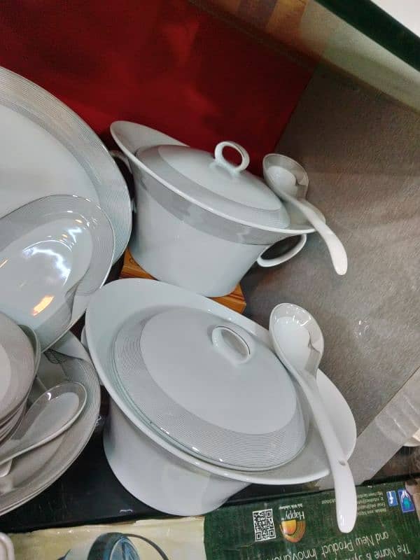 ELEGANCY FINE PORCELAIN DINNER SET 71PCS 5