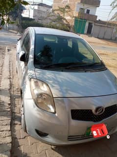 Toyota Vitz 1300cc