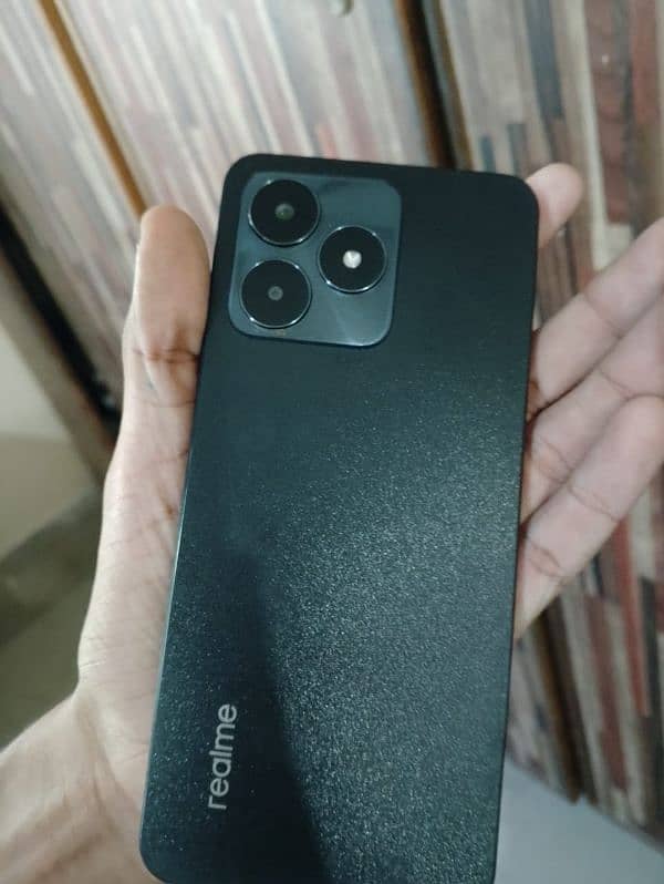 realme c53 6/128 1