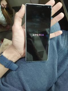 Xperia 10