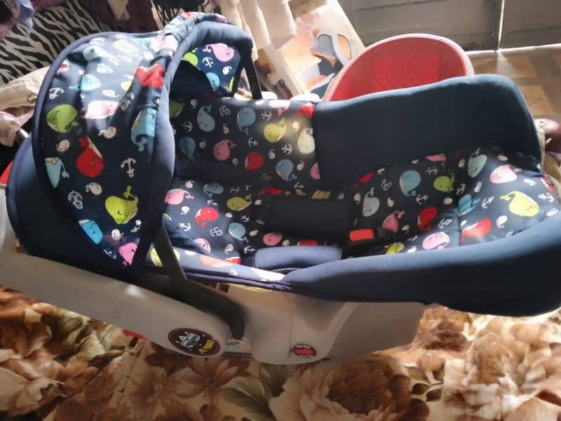 Baby cot | Kids Cot | Baby Carry cot | Baby Car seat for sale 6