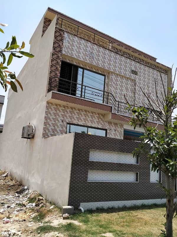 10 Marla Double Storey Ideal Location House 0