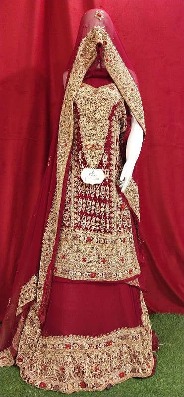 Entire zari work lahangas, suits, etc stock 1