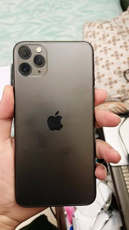 iphone 11 pro max 1