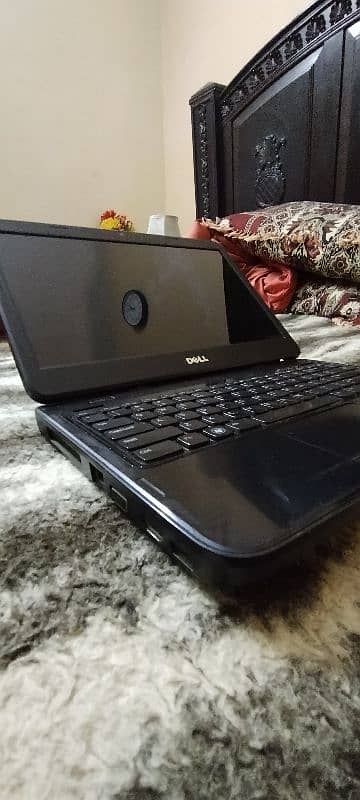 Dell N4050 with box and charger 0