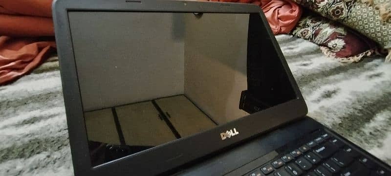 Dell N4050 with box and charger 3