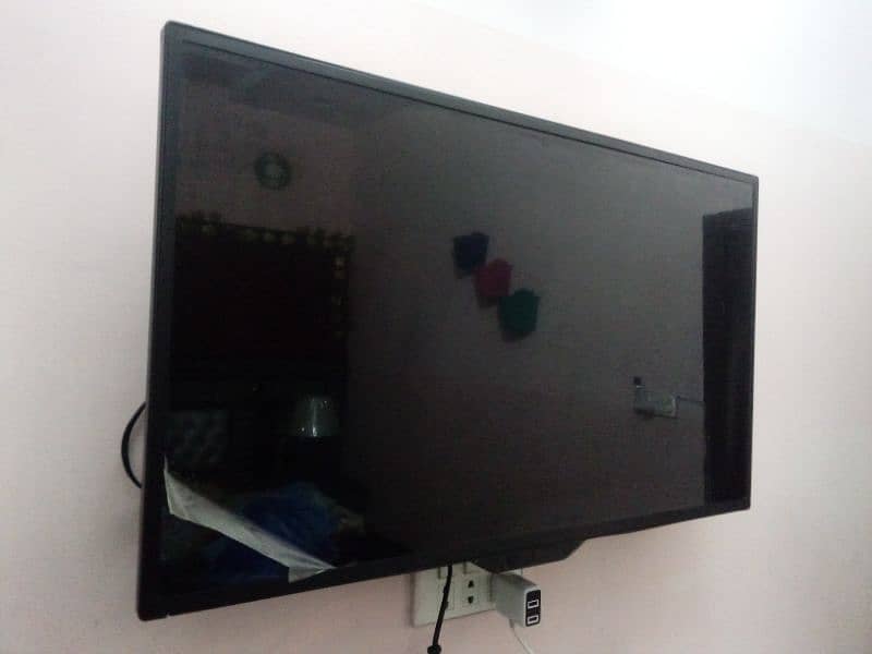 Samsung LED 32" Simple 0