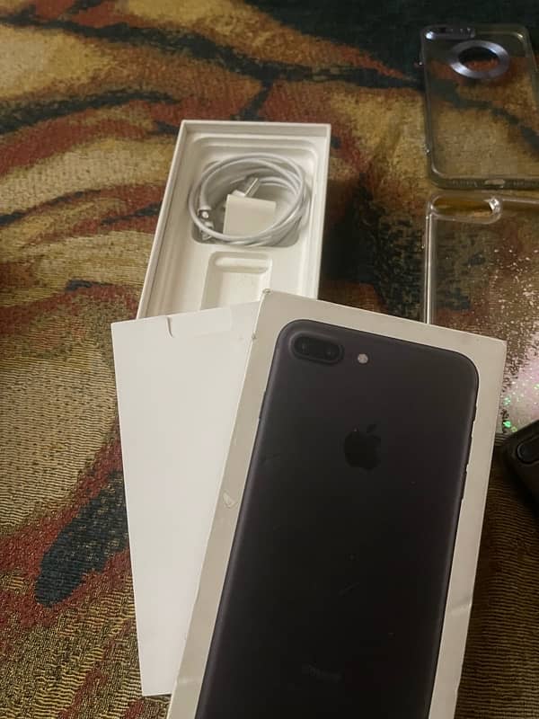 iPhone 7 plus 32gb PTA approved 5