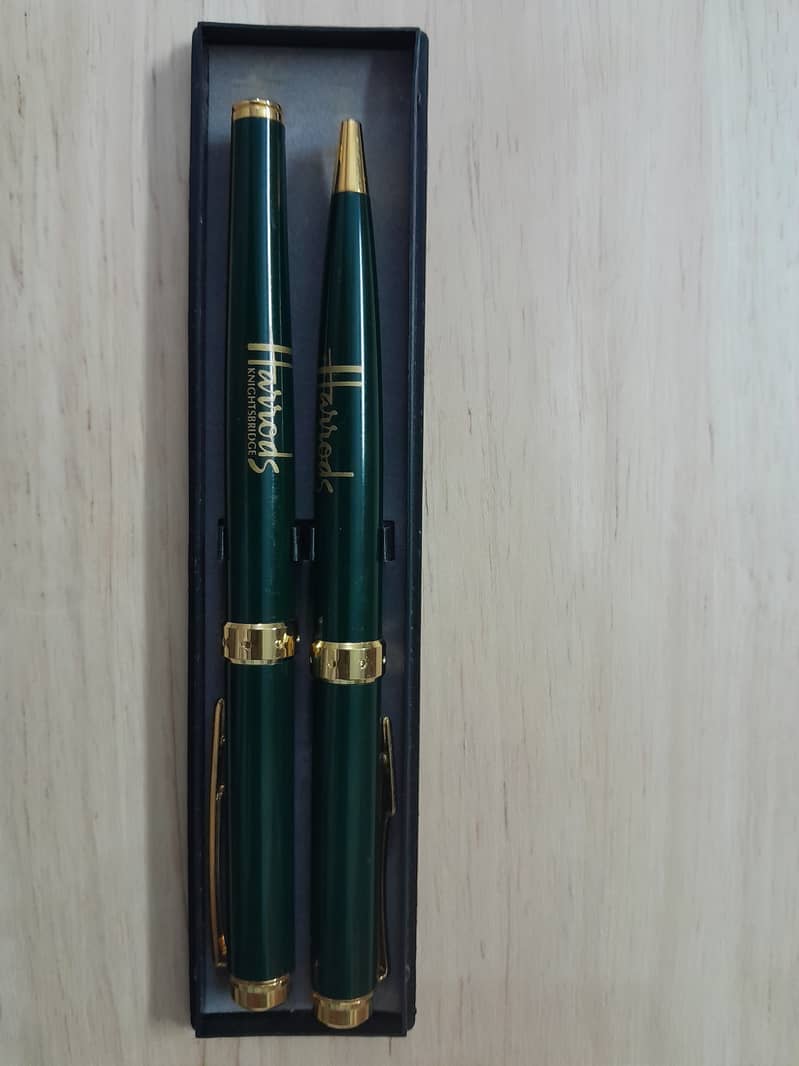 HARRODS PEN SET 1