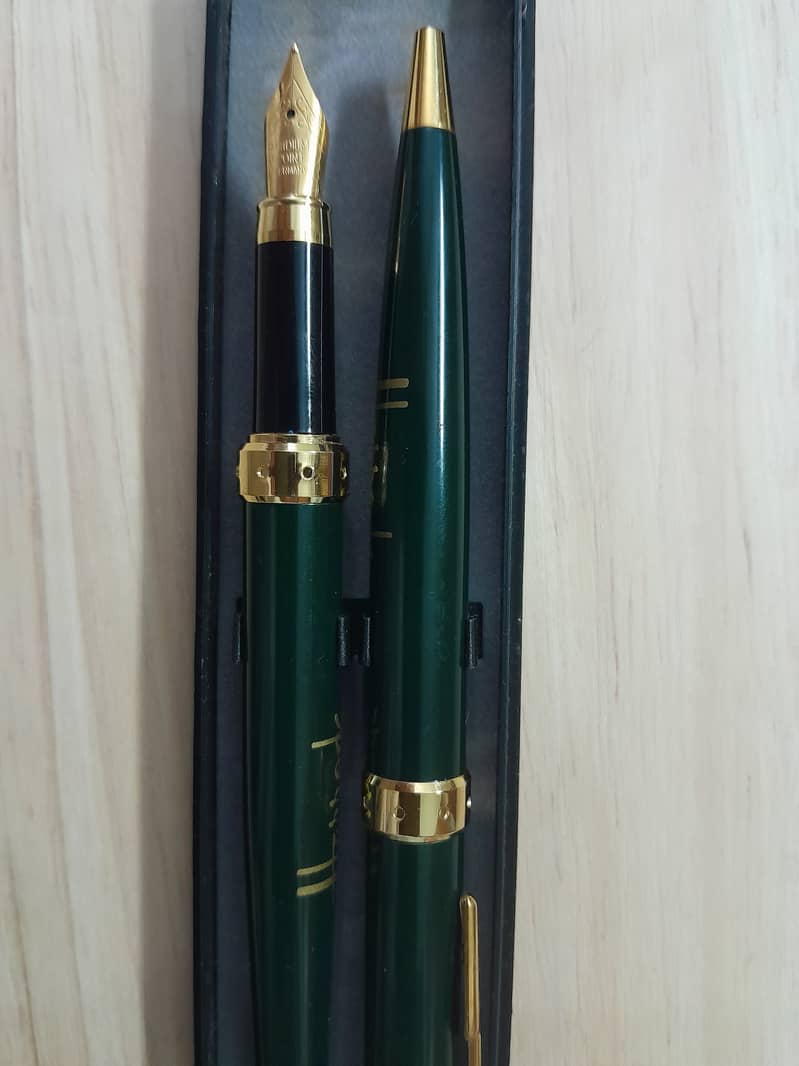 HARRODS PEN SET 2